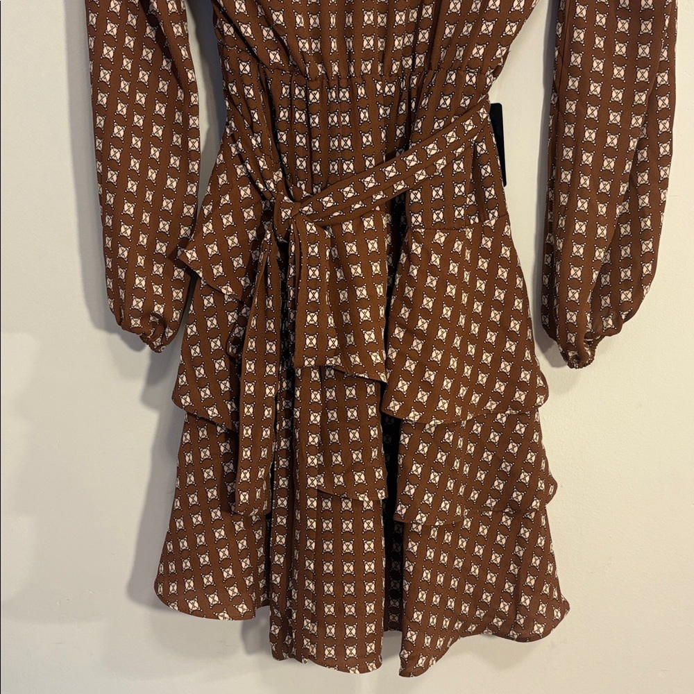 NWT Chocolate Brown Printed Collared Long Sleeve Tie Waist Tiered Mini Dress - Picture 11 of 12
